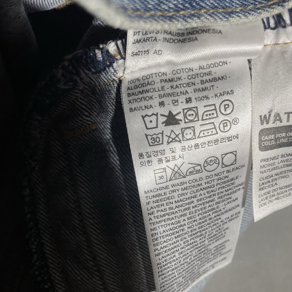 Levis Premium Jacket Men’s Medium Blue Denim Trucker Distressed Coat Big E - Picture 11 of 14